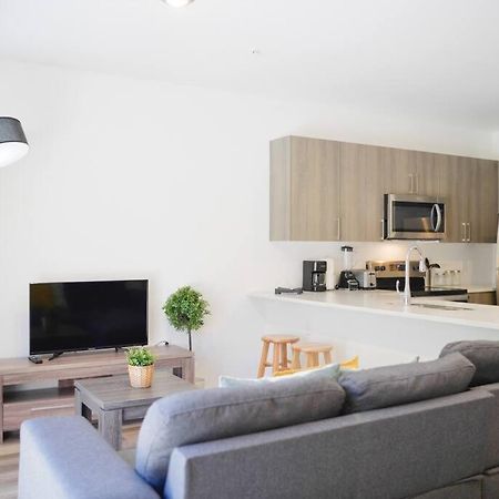 Awesome Townhouse 15 Minutes From The Beach Маями Екстериор снимка