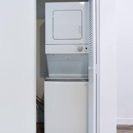 Awesome Townhouse 15 Minutes From The Beach Маями Екстериор снимка