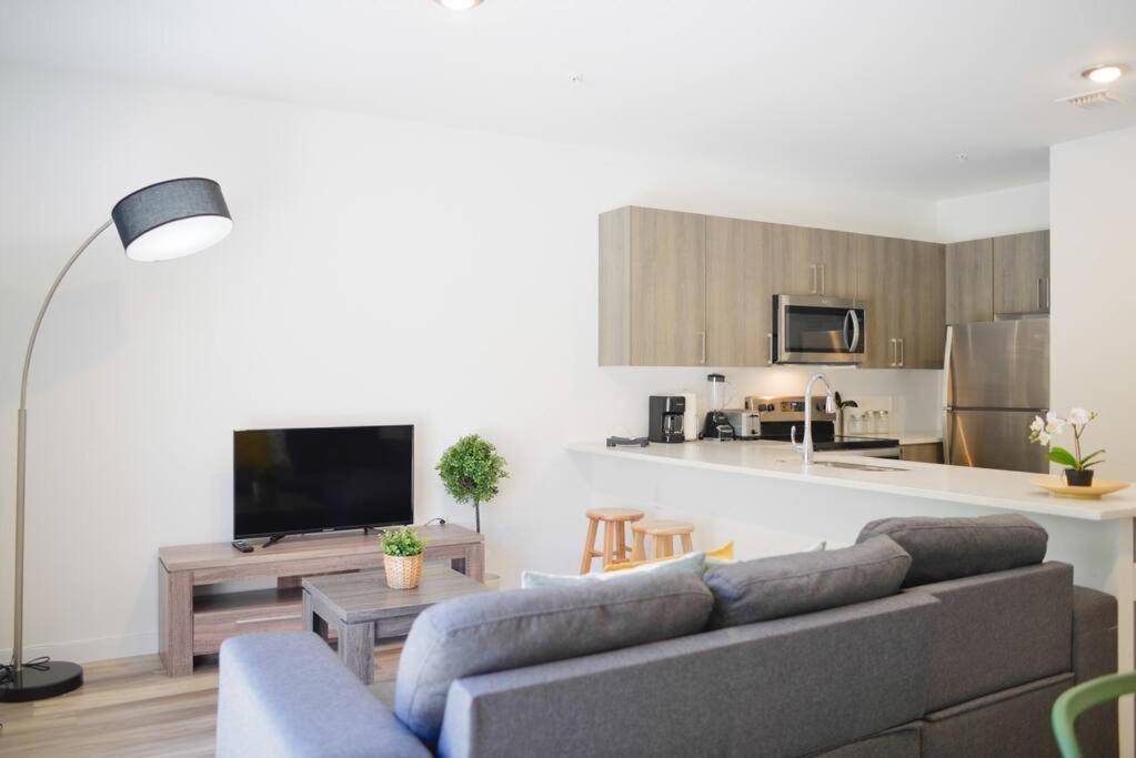 Awesome Townhouse 15 Minutes From The Beach Маями Екстериор снимка